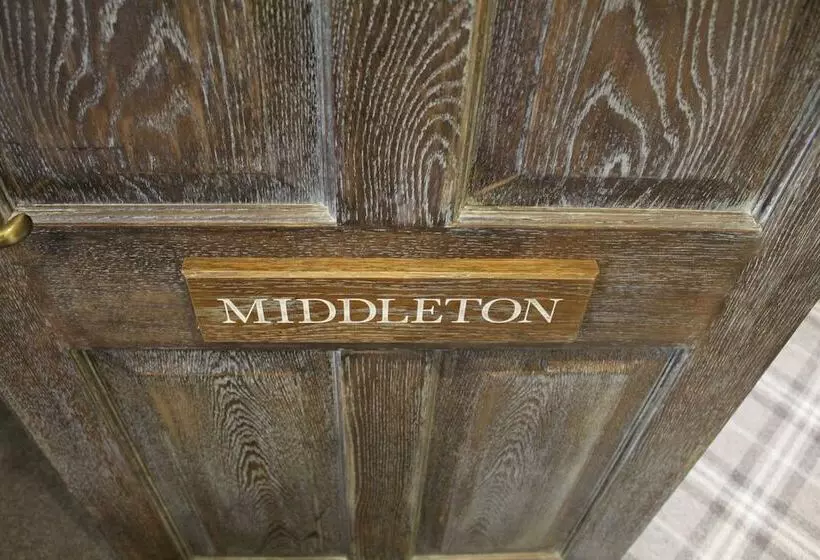 Aamiaismajoitus (B&B) Red Dragon Inn