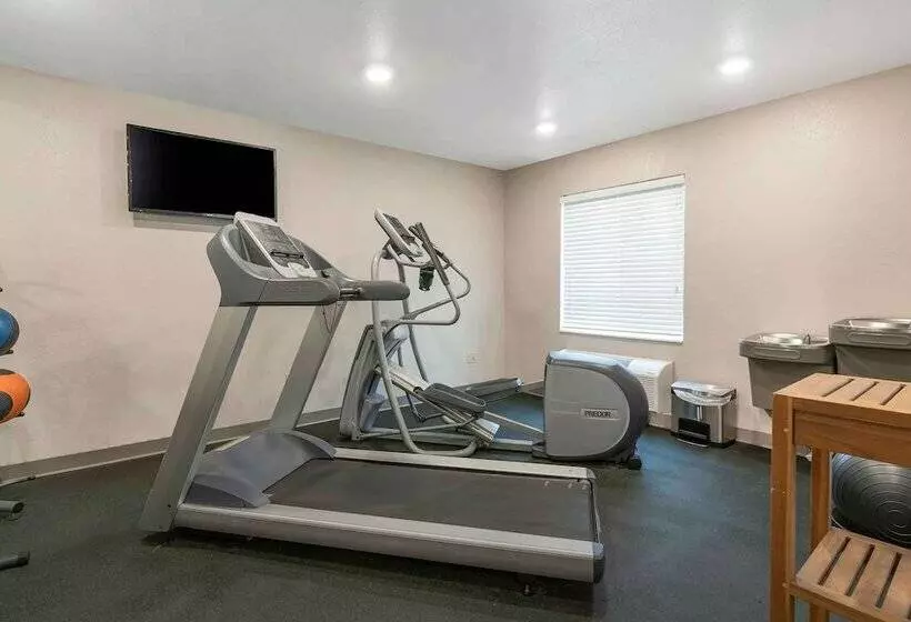 Hotelli Extended Stay America Select Suites  Louisville  Airport