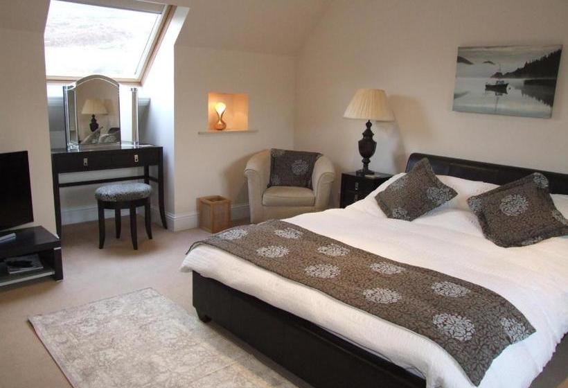 مبيت وإفطار Trien Lodge