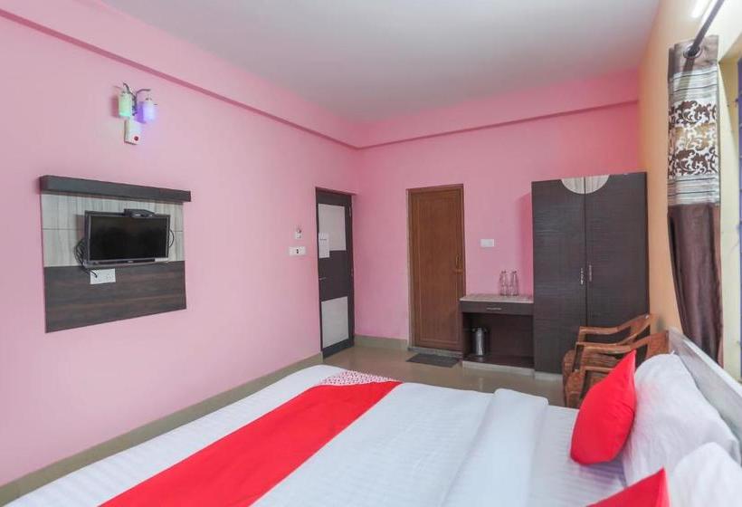 בית מלון כפרי Oyo Flagship 64038 Gloria Mandarmoni Beach Rd