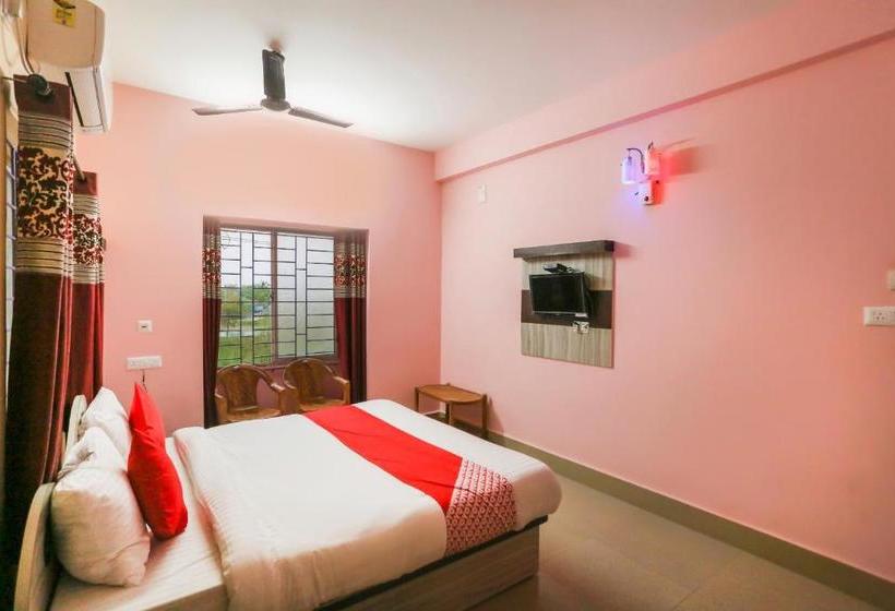 בית מלון כפרי Oyo Flagship 64038 Gloria Mandarmoni Beach Rd