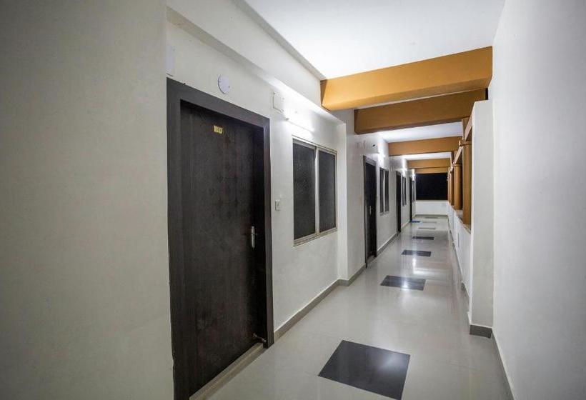 בית מלון כפרי Oyo Flagship 64038 Gloria Mandarmoni Beach Rd