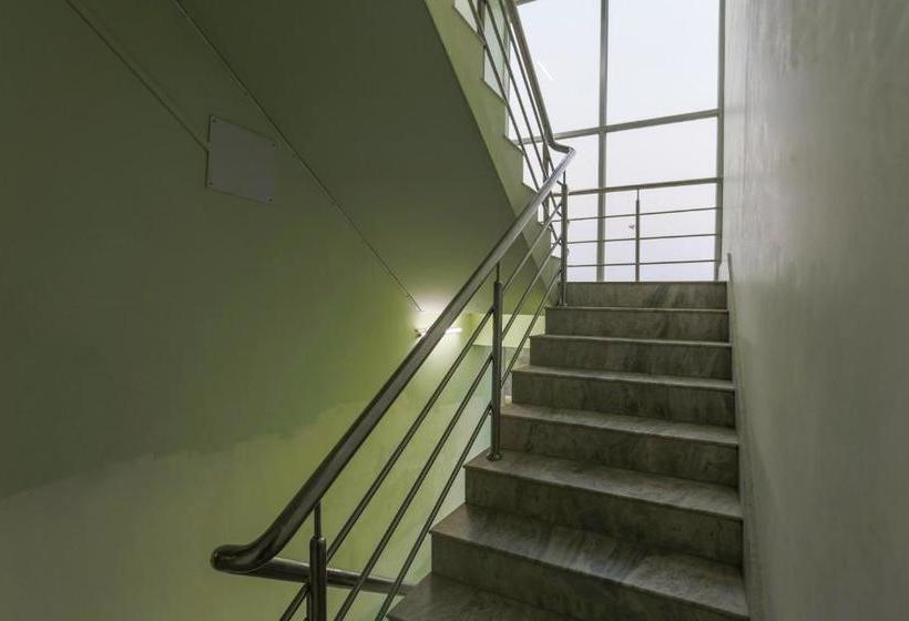 בית מלון כפרי Oyo Flagship 64038 Gloria Mandarmoni Beach Rd