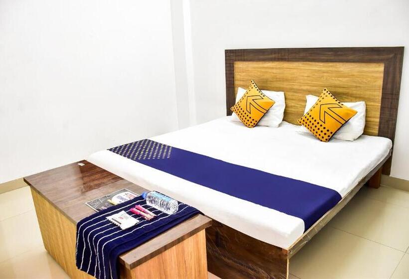 Отель Spot On City Tower Inn