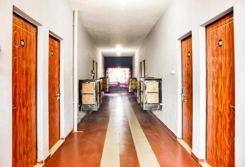 Отель Spot On City Tower Inn