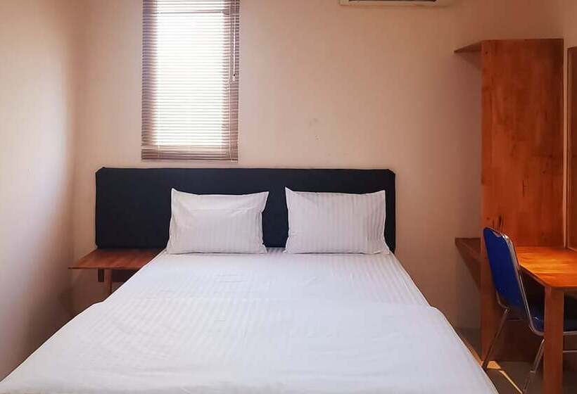 فندق Waringin Residence