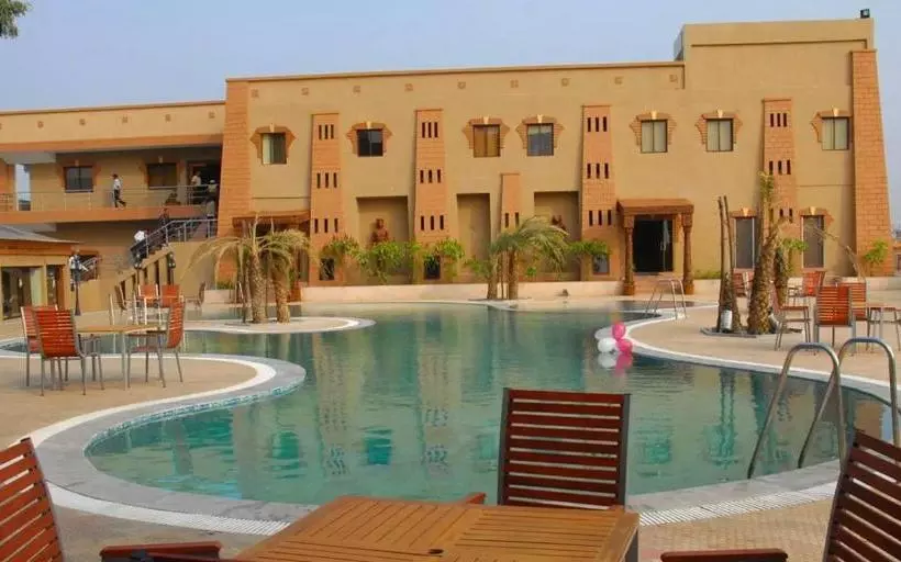 Papyrus Port Resort