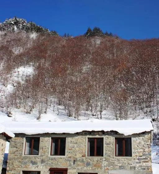 پانسیون River Side Svaneti