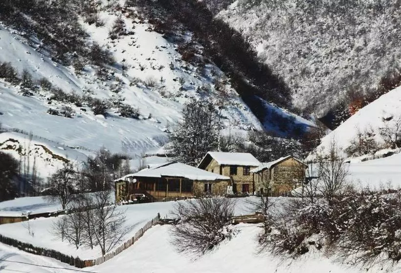 پانسیون River Side Svaneti