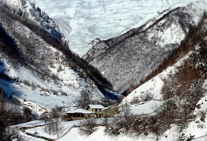 پانسیون River Side Svaneti