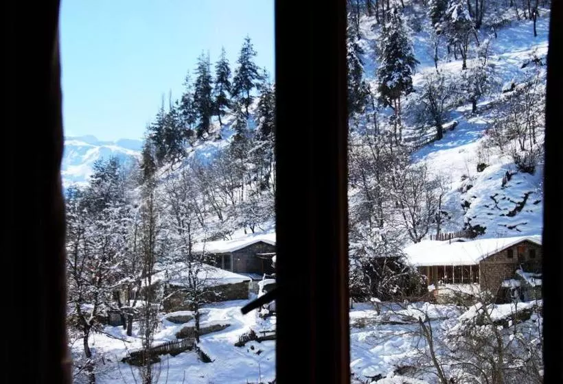 پانسیون River Side Svaneti