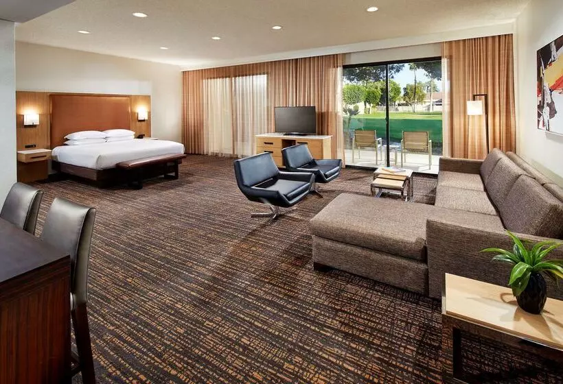 Doubletree By Hilton Hotel Golf Resort Palm Springs
