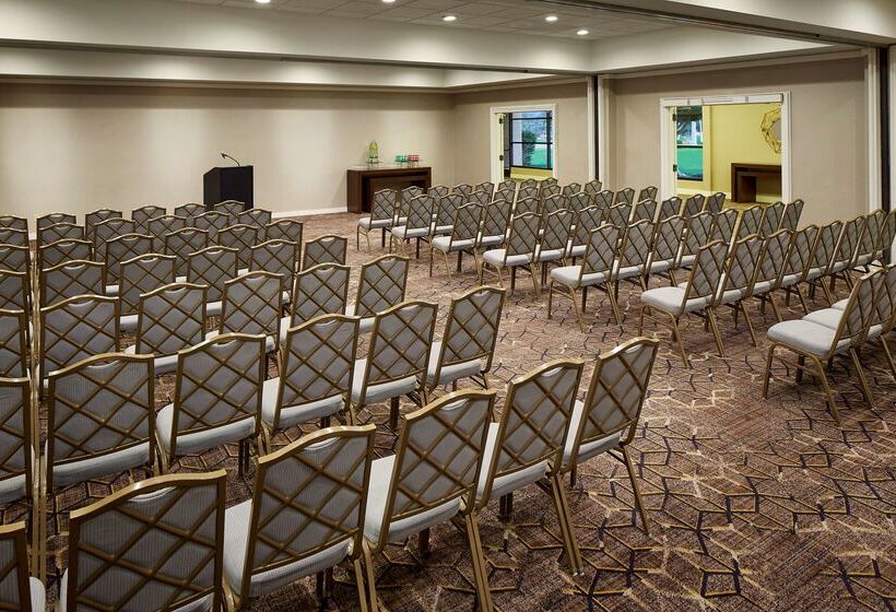 Doubletree By Hilton Hotel Golf Resort Palm Springs