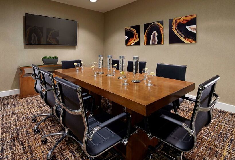 Doubletree By Hilton Hotel Golf Resort Palm Springs