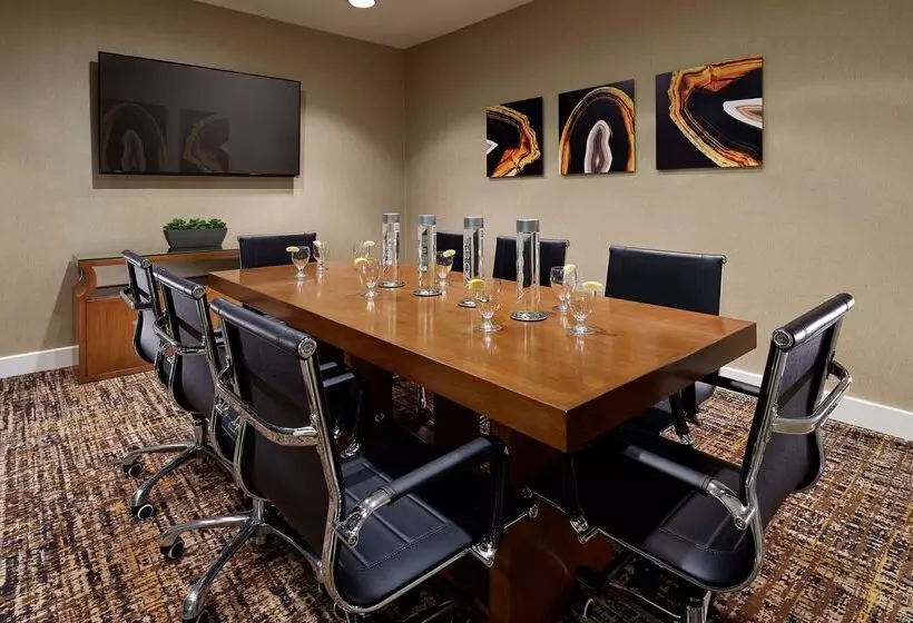 Doubletree By Hilton Hotel Golf Resort Palm Springs