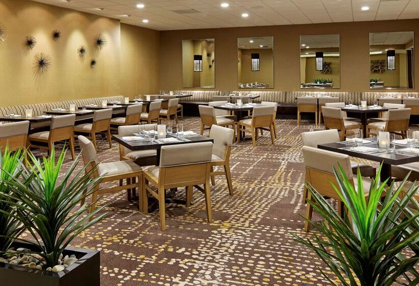 Doubletree By Hilton Hotel Golf Resort Palm Springs