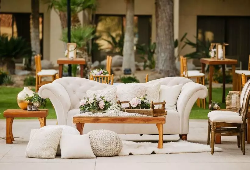 Doubletree By Hilton Hotel Golf Resort Palm Springs