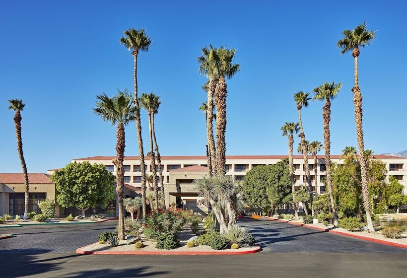 Doubletree By Hilton Hotel Golf Resort Palm Springs