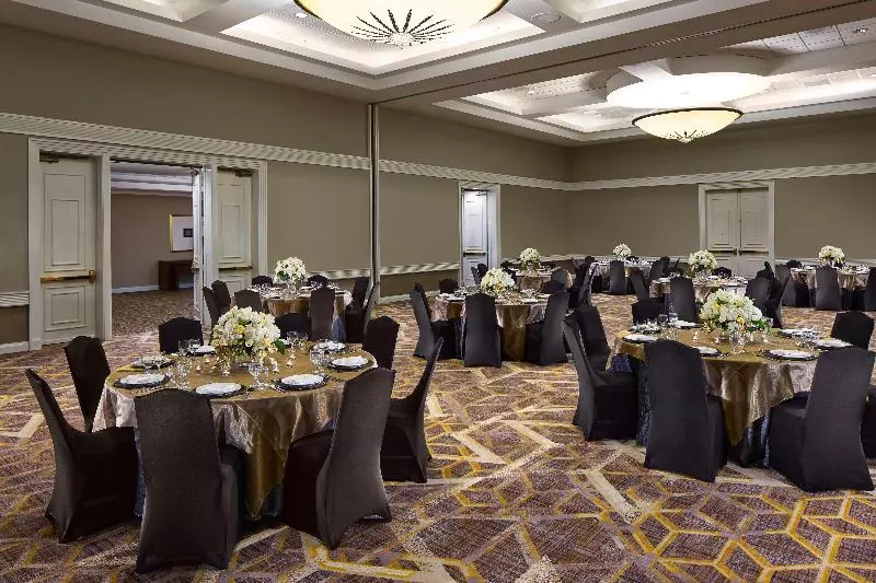 Doubletree By Hilton Hotel Golf Resort Palm Springs