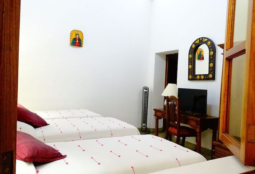 Отель Viajero Oaxaca Hostel