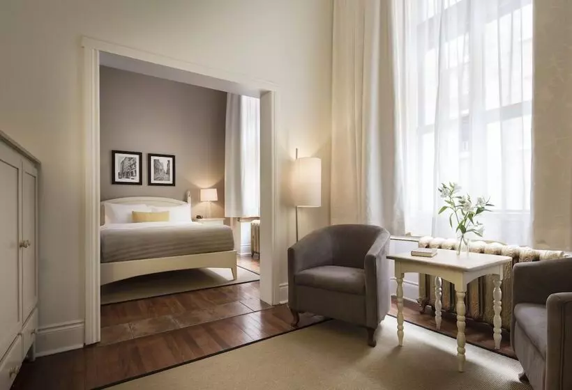 هتل Auberge Saint Pierre