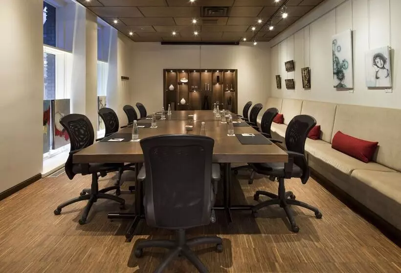 هتل Auberge Saint Pierre