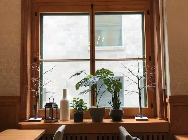 هتل Auberge Saint Pierre