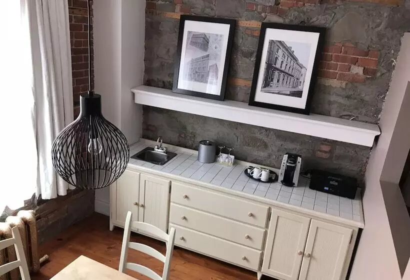 هتل Auberge Saint Pierre