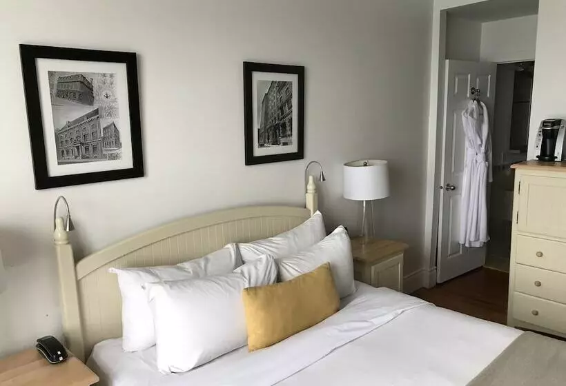 هتل Auberge Saint Pierre