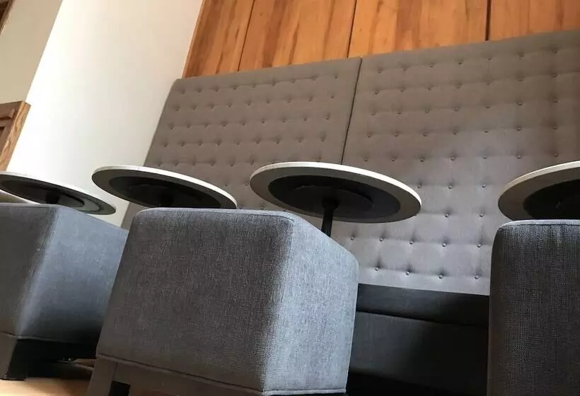 هتل Auberge Saint Pierre