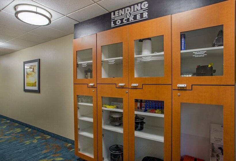 فندق Candlewood Suites Louisville Airport By Ihg