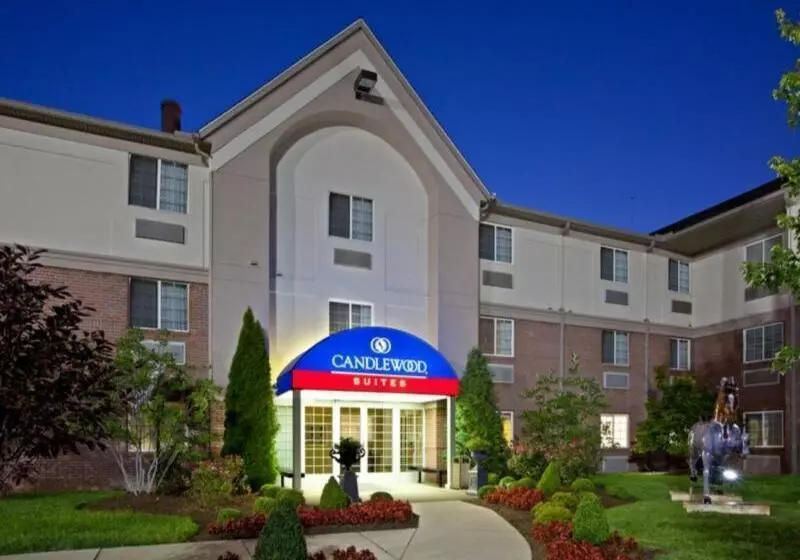 ホテル Candlewood Suites Louisville Airport By Ihg