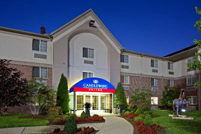 ホテル Candlewood Suites Louisville Airport By Ihg