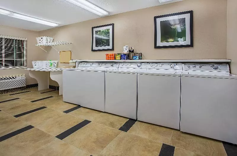 ホテル Candlewood Suites Louisville Airport By Ihg