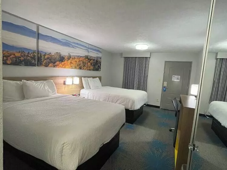 فندق Days Inn By Wyndham Savannah