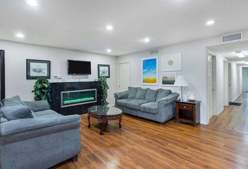 ホテル Days Inn By Wyndham Savannah