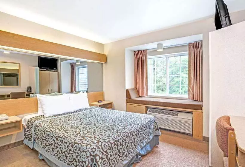 فندق Days Inn By Wyndham Sturbridge