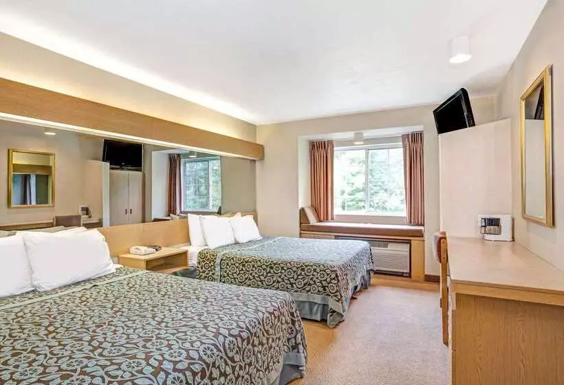 فندق Days Inn By Wyndham Sturbridge