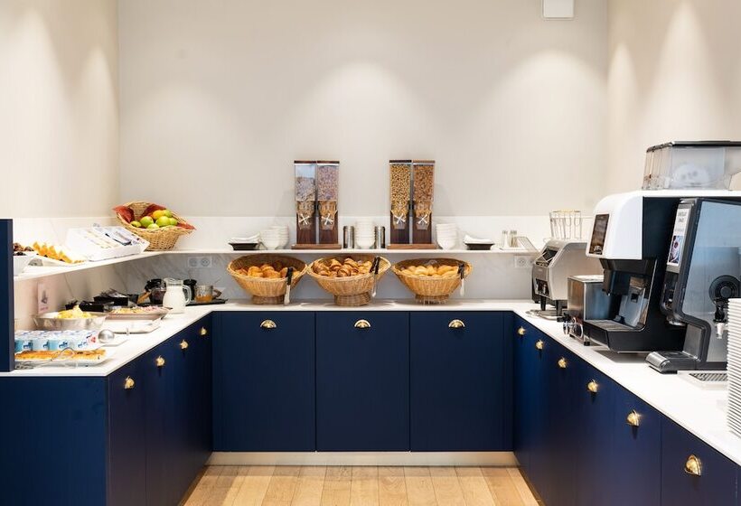 בית מלון כפרי De L'univers