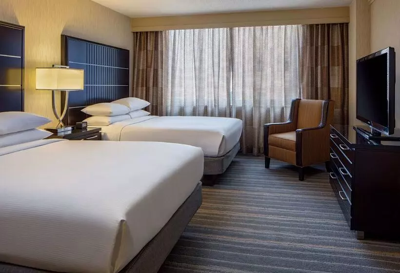 هتل Doubletree Suites By Hilton Minneapolis Downtown