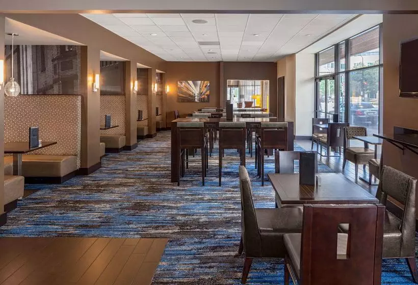 هتل Doubletree Suites By Hilton Minneapolis Downtown