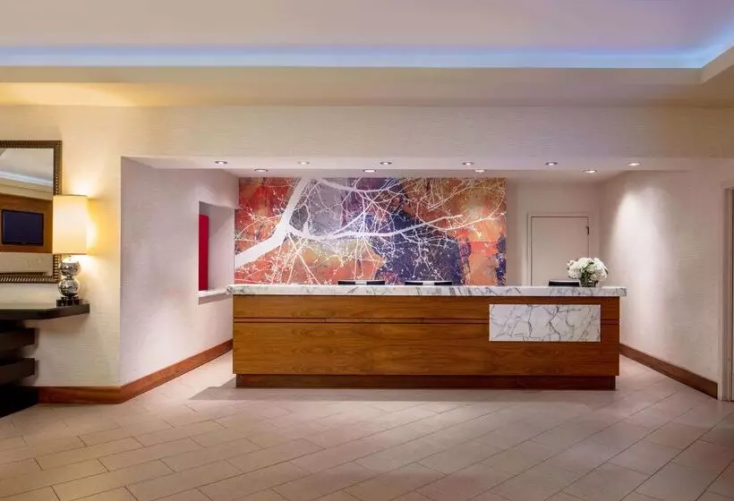 هتل Doubletree Suites By Hilton Minneapolis Downtown