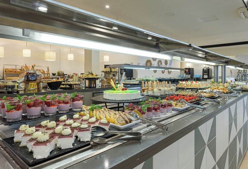 Отель Fergus Club Palmanova Park