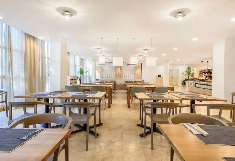 Отель Fergus Club Palmanova Park