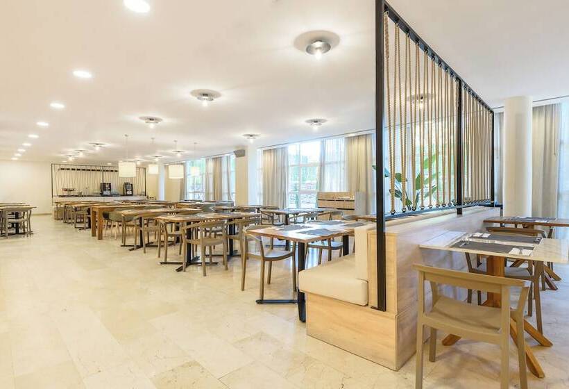 Отель Fergus Club Palmanova Park