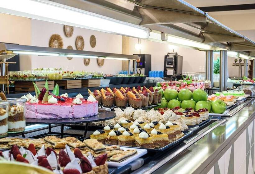 Отель Fergus Club Palmanova Park