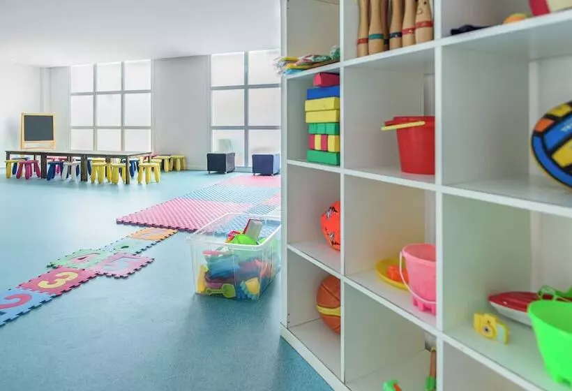 هتل Fergus Club Palmanova Park