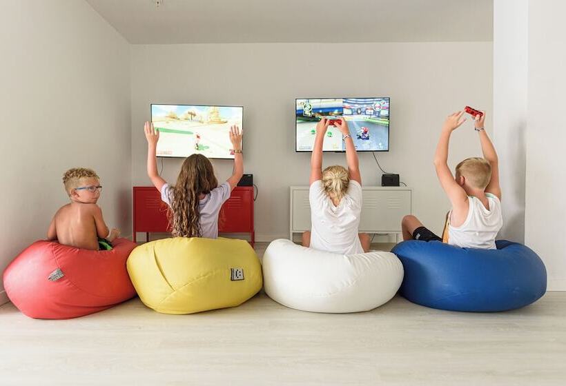 Отель Fergus Club Palmanova Park