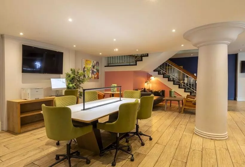 호텔 Holiday Inn Cardiff City, An Ihg