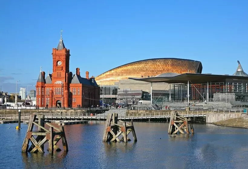 호텔 Holiday Inn Cardiff City, An Ihg